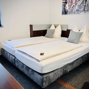 Хостел City-hostel Koeln-riehl, Кёльн