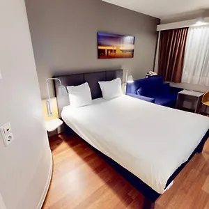 Отель Ibis Airport, Кёльн