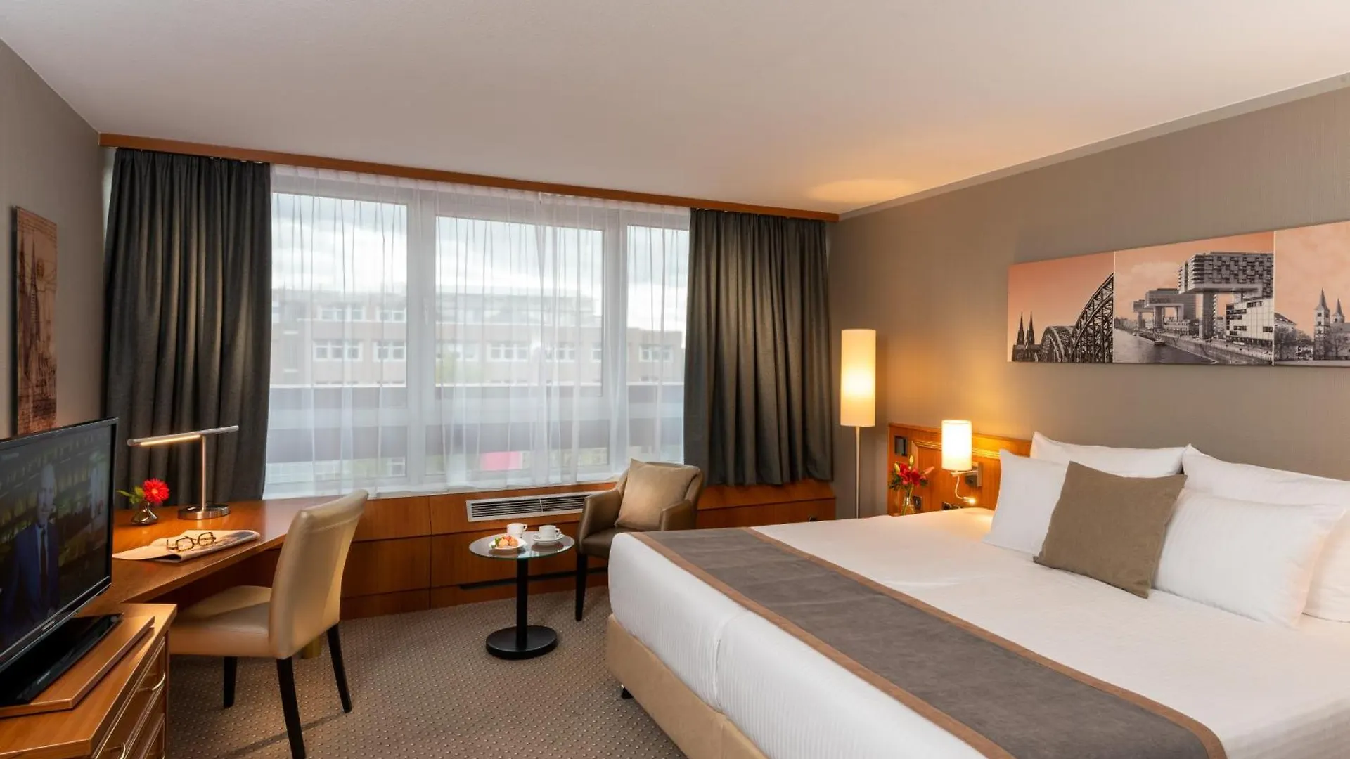 Leonardo Hotel Koeln Bonn Airport  Cologne