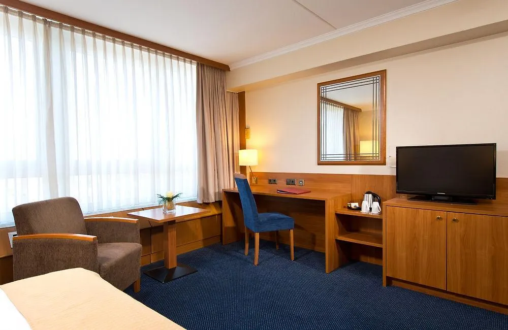 Leonardo Hotel Koeln Bonn Airport